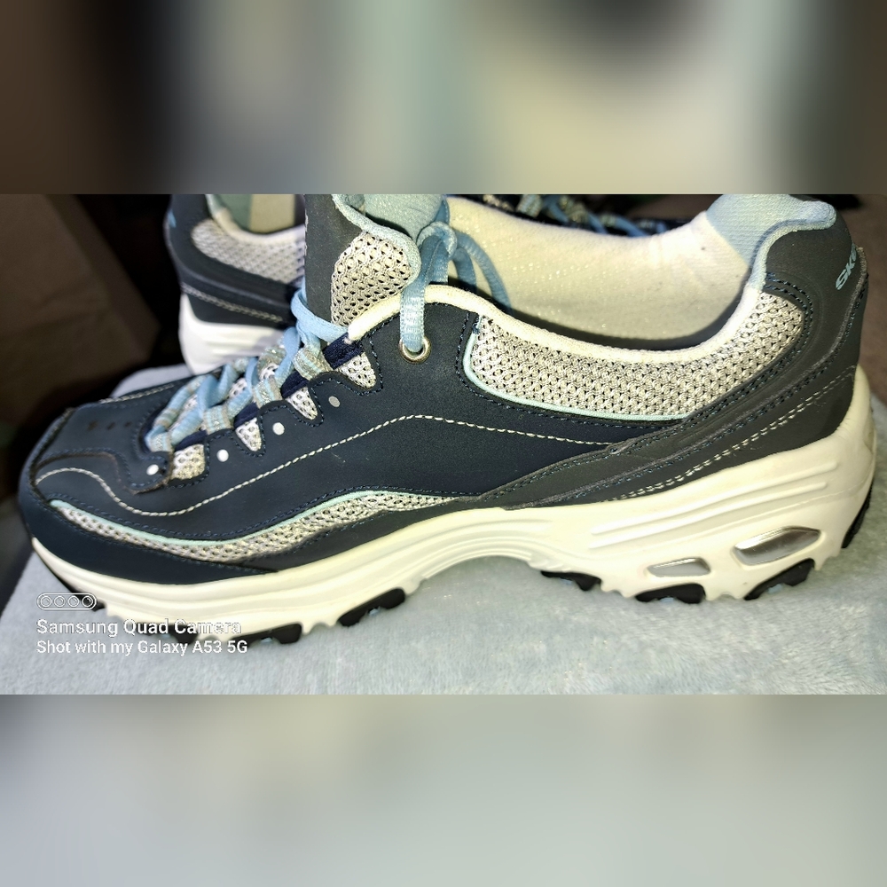 Skechers Womens D Lites 11860 Sz 10 Navy Sport Casual Soft Memory Foam Sneakers - Picture 3 of 4